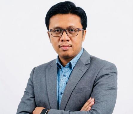  AHMAD IZZAT KHALID